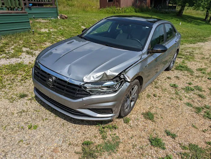 Monroe's Collision Inc. 8