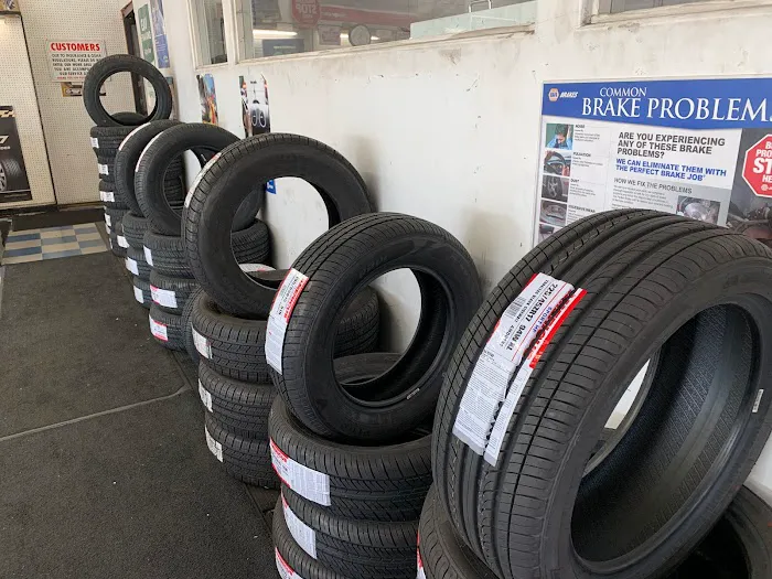 Manuel's Tires Wheel & Auto 4
