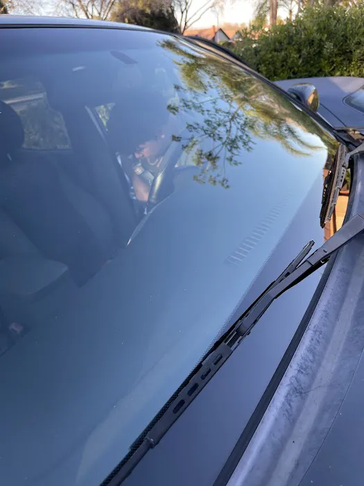 Right Way Auto Glass 8