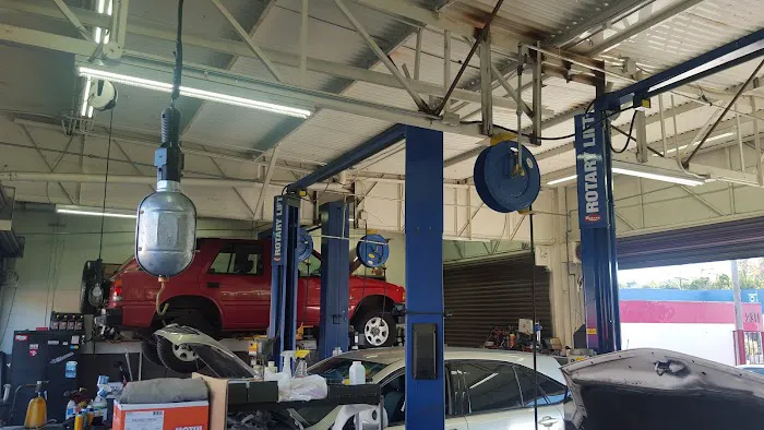 Kondo Motors Automotive 9