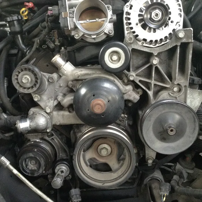 Skelleys Garage 8
