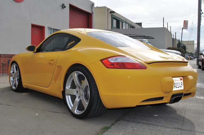 V.I.P. AUTO TINT 8
