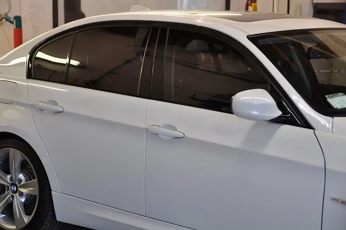 V.I.P. AUTO TINT 6