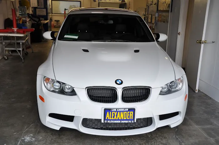 V.I.P. AUTO TINT 1