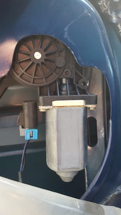 AutoZone Auto Parts 1