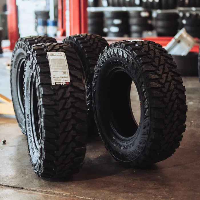 Center Street Service, Wheel & Tire 2