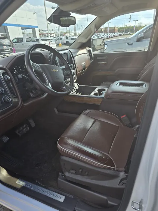 Nick Mayer Chevrolet Buick GMC of Dickson Service Center 0
