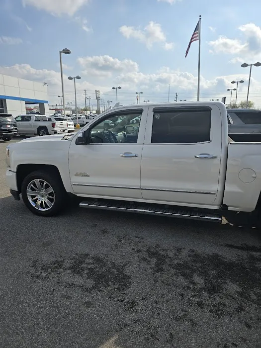 Nick Mayer Chevrolet Buick GMC of Dickson Service Center 2