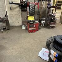 Joe's Tire Shop