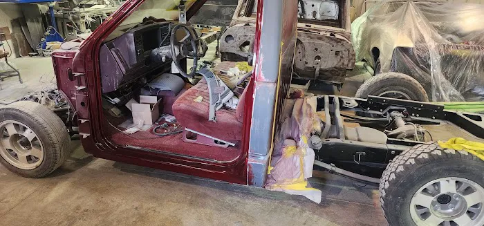 United Auto Body 0
