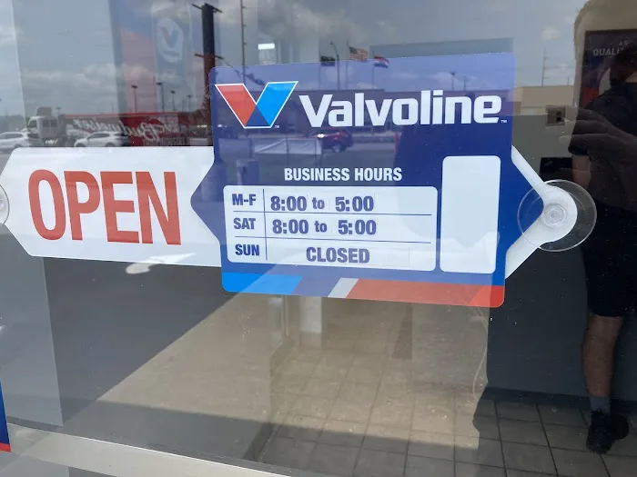 Valvoline Express Care 4