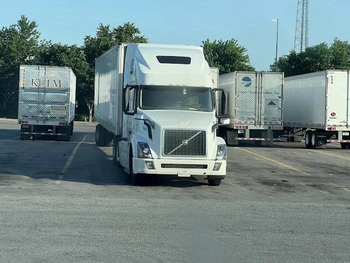 Love's Truck Care 3