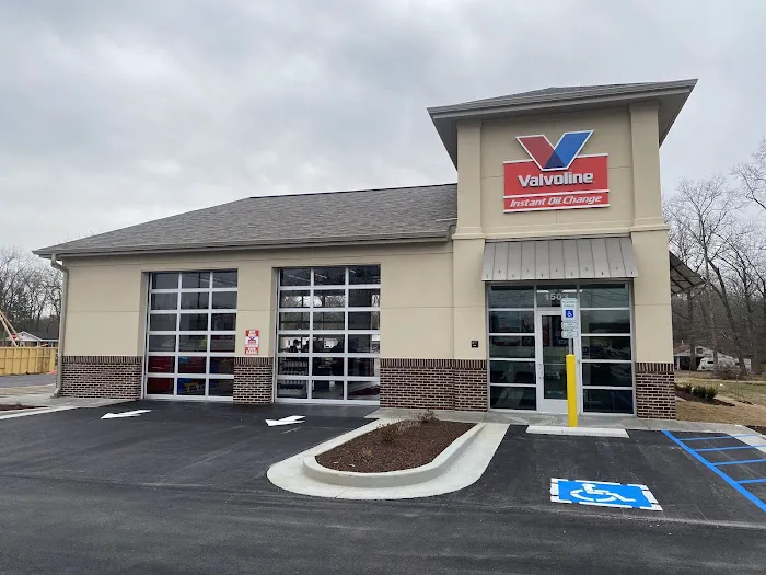 Valvoline Instant Oil Change 1