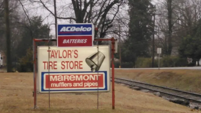 Taylor's Tire And Towing 2