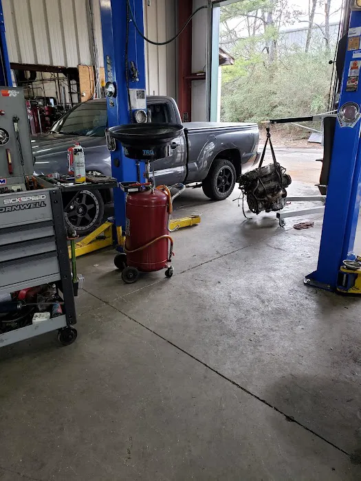 Matlock Tire Service & Auto Repair of Lenoir City 4