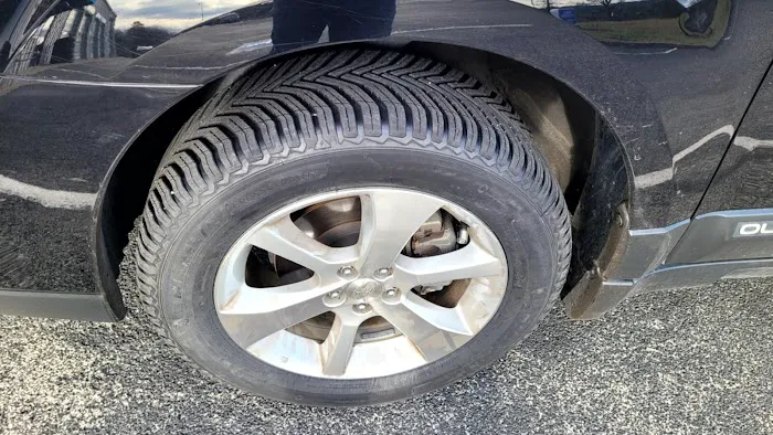 Creekwood Tire & Auto Repair 0