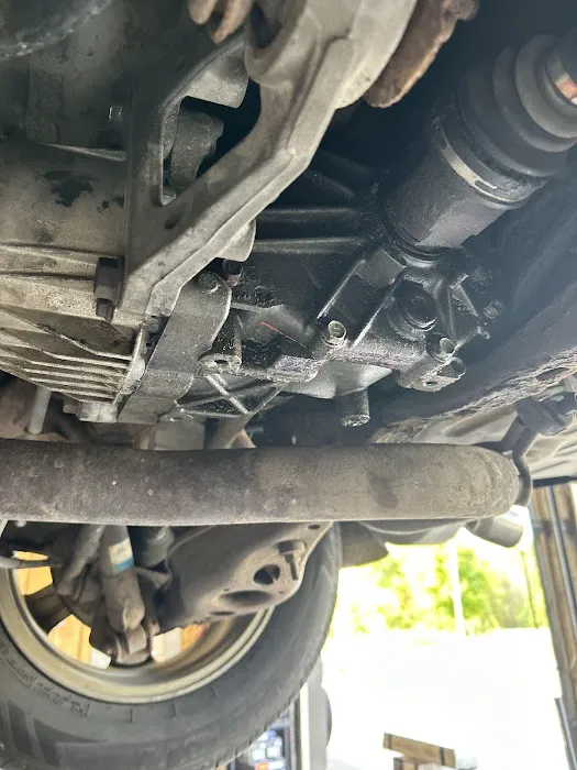 Roberts Auto Repair 3