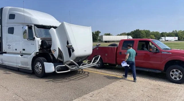Immediate response truck and trailer repairs 7