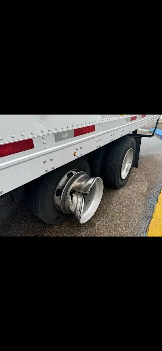 Immediate response truck and trailer repairs 1