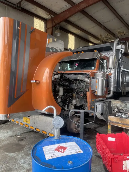 Commercial Truck and Trailer Repair 1