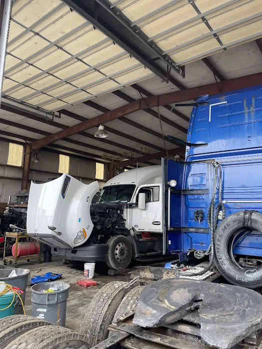 Commercial Truck and Trailer Repair 9