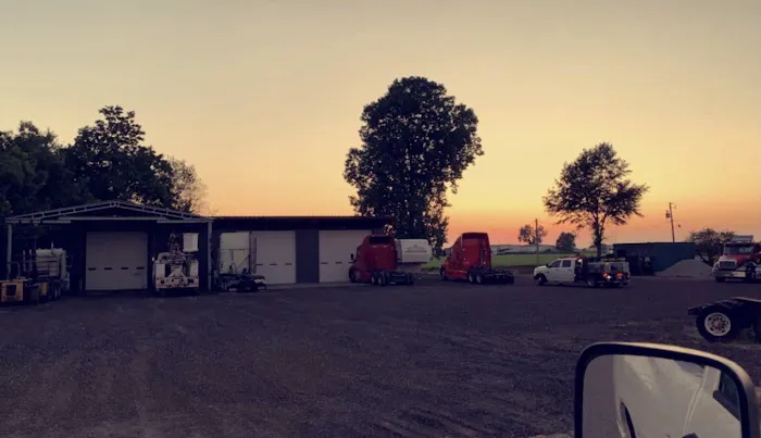 B&M Truck & Trailer Service 8
