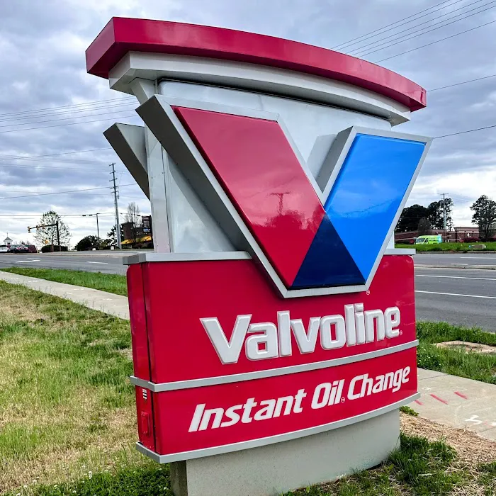 Valvoline Instant Oil Change 4