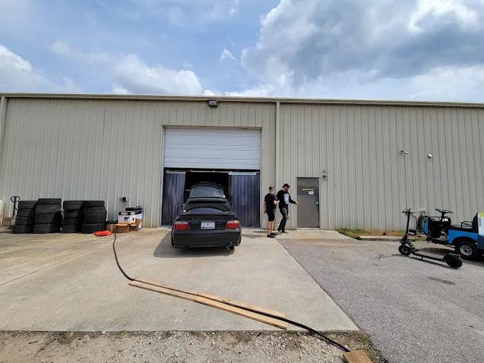 Momentum Motorsports 2