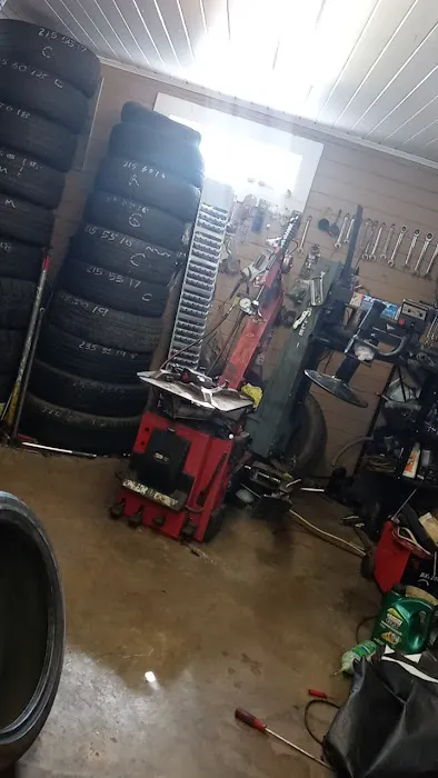 Hernandez Tires 1