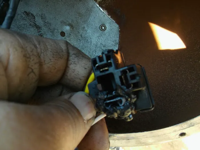 Locklear's Tire & Brake Service 8