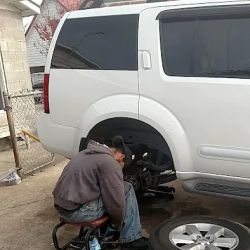 Locklear's Tire & Brake Service ico