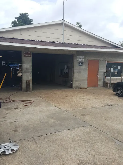 Locklear's Tire & Brake Service 9