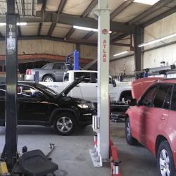 Dave's Automotive ico