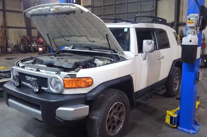 Dave's Automotive 8