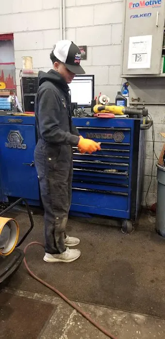 301 Express Auto Repair, LLC 5