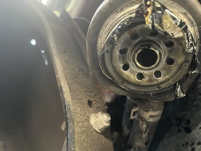 Express Oil Change & Tire Engineers 3