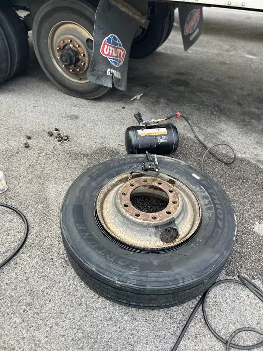 Anderson Mobile Tire Shop 9
