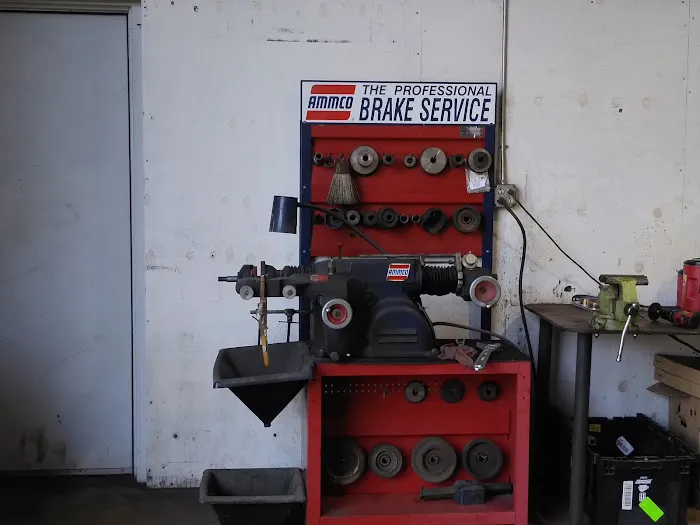 Mike's Tire & Auto 5