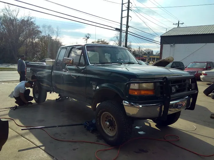 Nava New and Used Tires 1
