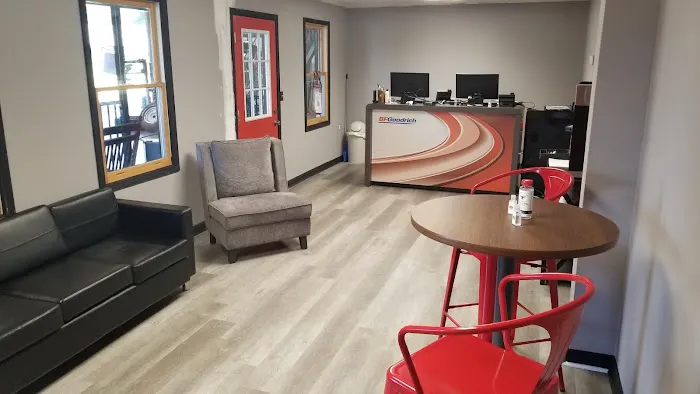 University Tire 8