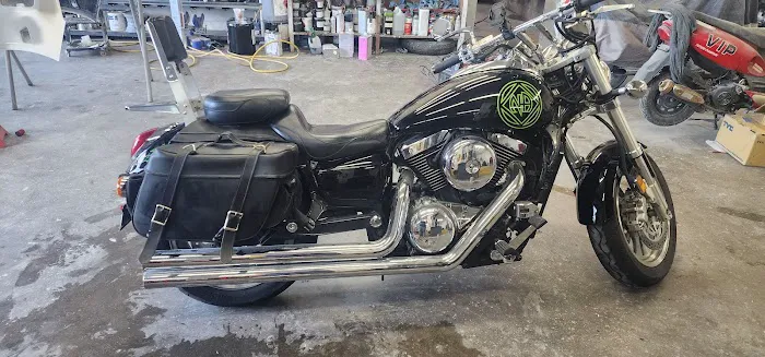 L & B Custom Auto Body Repair 0