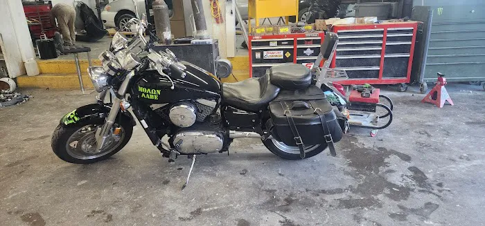 L & B Custom Auto Body Repair 1