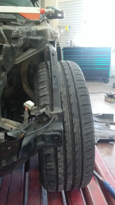 Smoky Mountain Collision Center 3