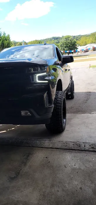 Calix’s Tire Shop 1