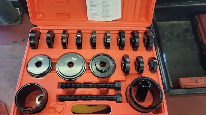 XXL AUTO REPAIR 0