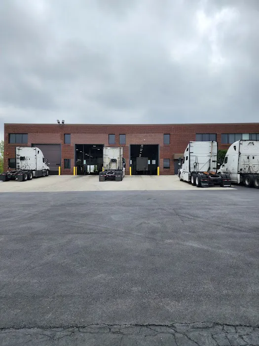 Navigation Truck Center 4
