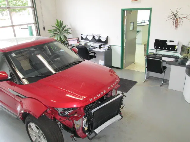 Exdents Auto Body 3
