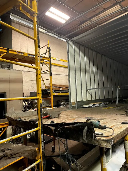 VI TRUCK AND TRAILER REPAIR 7