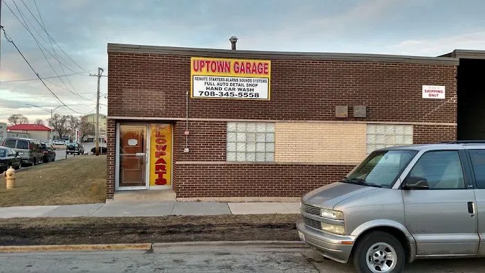 Uptown Garage 4