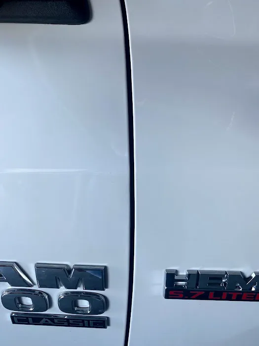 Leck's Auto Body 8